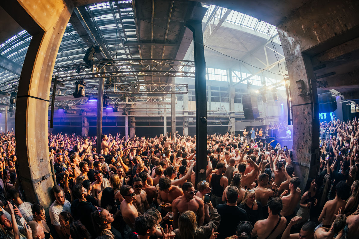 Loading... just a sec